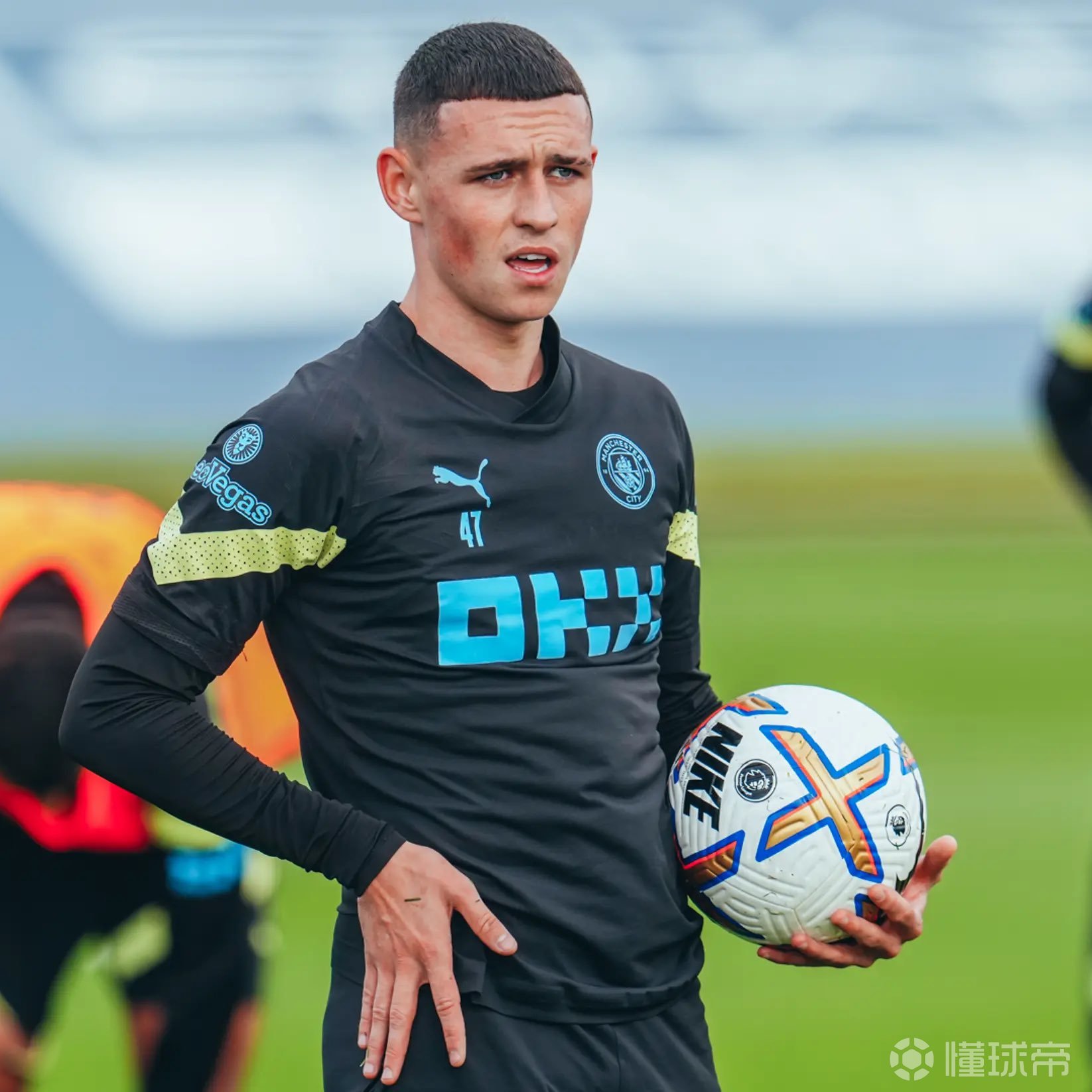 窗口期底特律活塞备战英超,回应争议细节曝光,态度坚定,训练强度明显提升 窗口期底特律活塞备战英超,回应争议细节曝光,态度坚定,训练强度明显提升