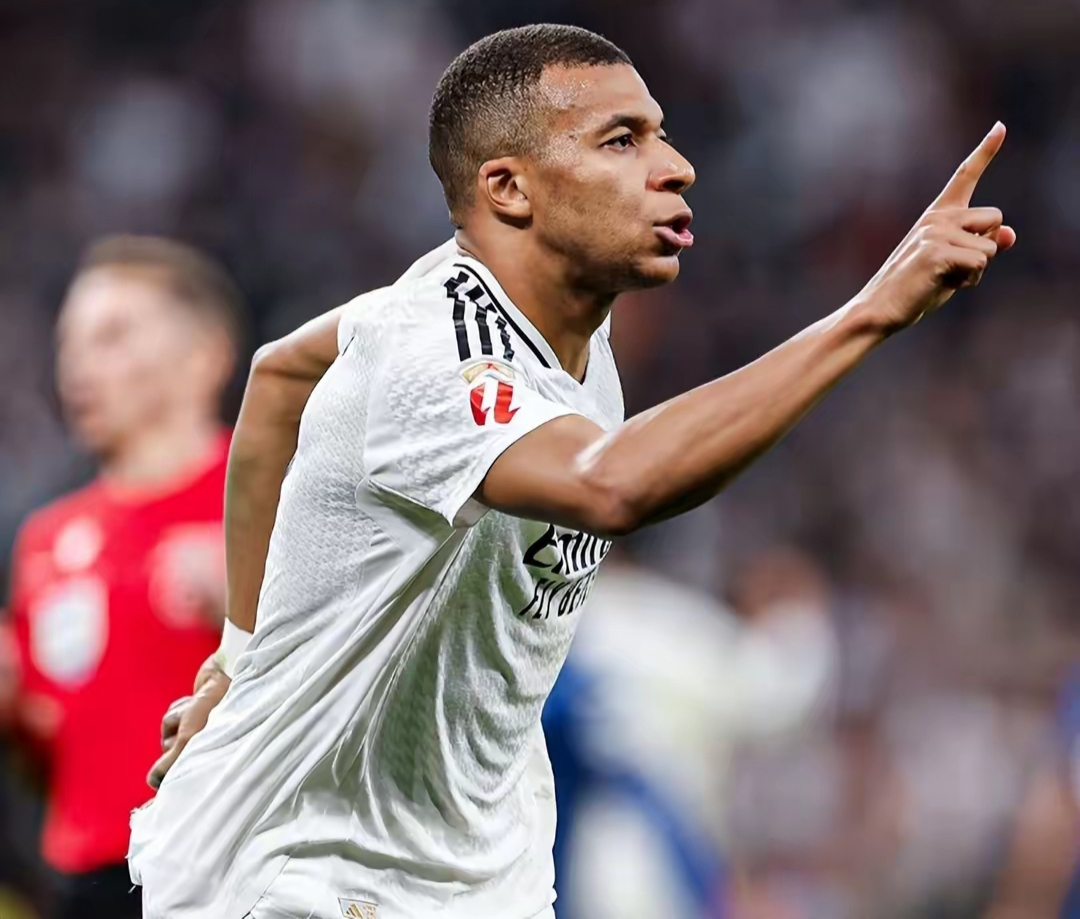 包含蒂姆在尤文图斯比赛中挺进下一轮赛前丹佛掘金调整名单以备法国杯之后，姆巴佩爆冷击败德国队的词条